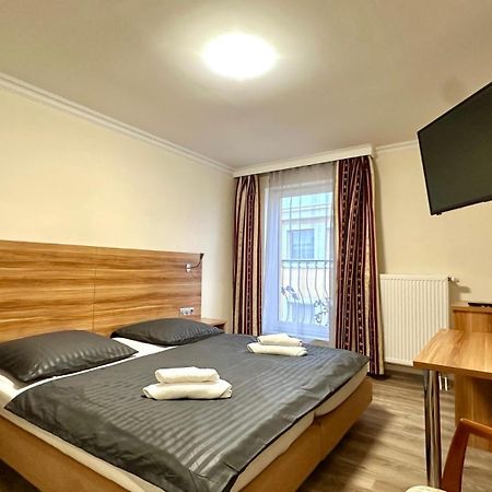 Hotel Kennedy Nuremberg ภายนอก รูปภาพ