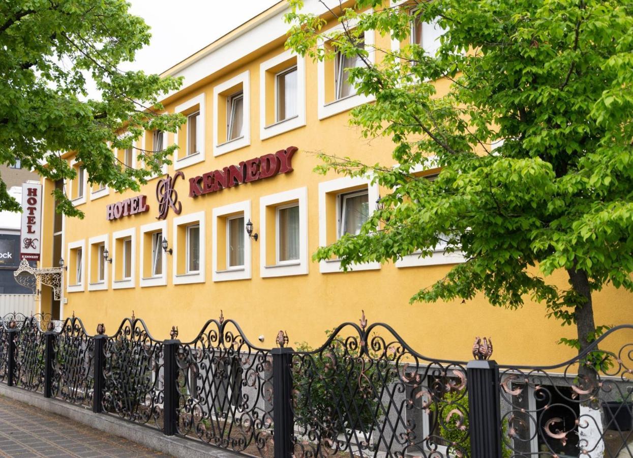 Hotel Kennedy Nuremberg ภายนอก รูปภาพ